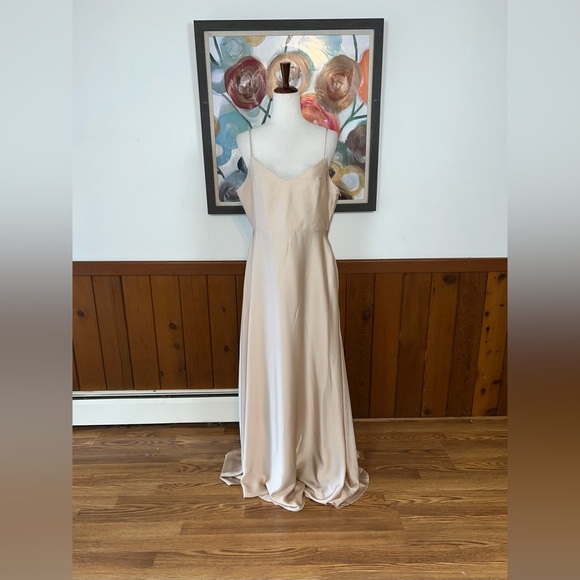 Gorgeous New Show Me Your Mumu Faith Luxe Satin Maxi Dress! - Picture 2 of 6